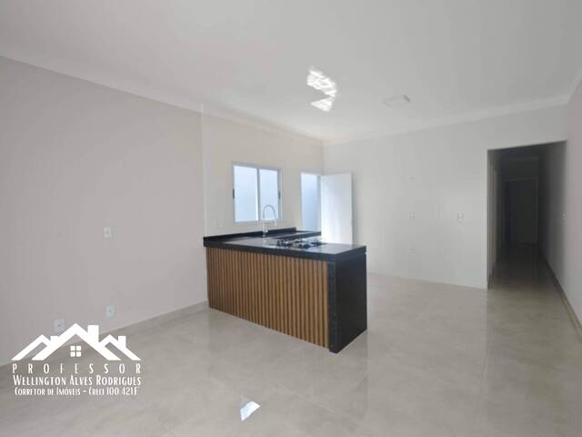 #1011 - Casa para Venda em Limeira - SP