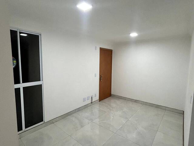 #1055 - Apartamento para Venda em Araras - SP - 2